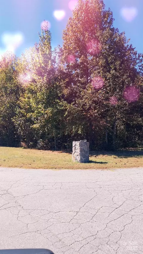 32 Planters Row 32 Rd #32, Iron Station, NC 28080