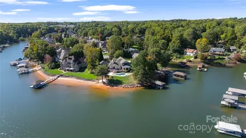 2514 Smith Harbour Dr, Denver, NC 28037