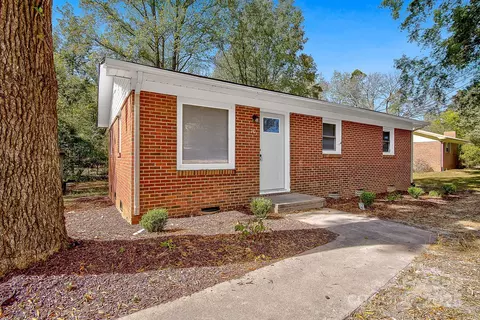 10 Grant St, Lexington, NC 27292