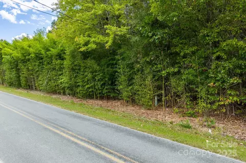 1615 Fox Dairy 1-2 Rd #1-2, Newton, NC 28658