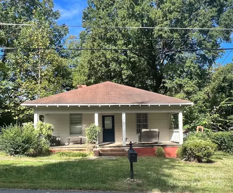 19813 Washam St, Cornelius, NC 28031