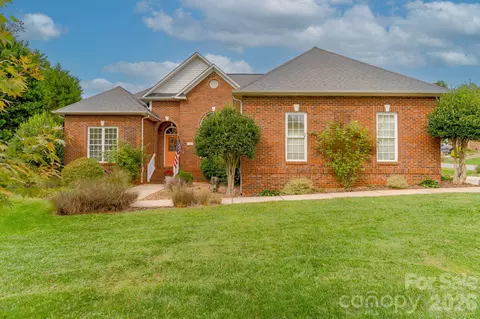 811 4th Ne St NE, Conover, NC 28613