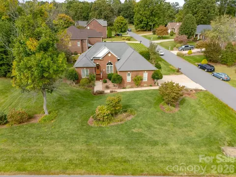 View/Area - 811 4th Ne St NE, Conover, NC 28613 photo 1 of 2