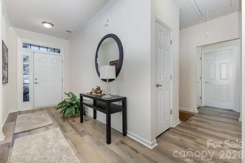 Entry Way - 881 Platinum Dr, Fort Mill, SC 29708 photo 2 of 4