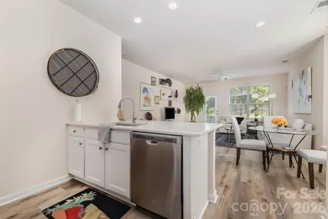 Kitchen - 881 Platinum Dr, Fort Mill, SC 29708 photo 4 of 5