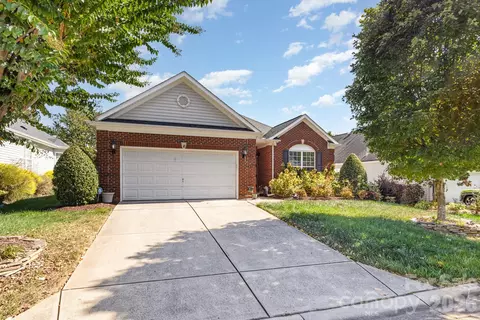 881 Platinum Dr, Fort Mill, SC 29708