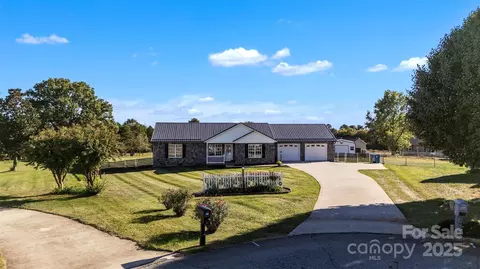 171 P Ls Pl, Taylorsville, NC 28681