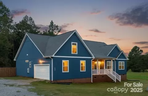 134 Gibbs Cir, Maiden, NC 28650