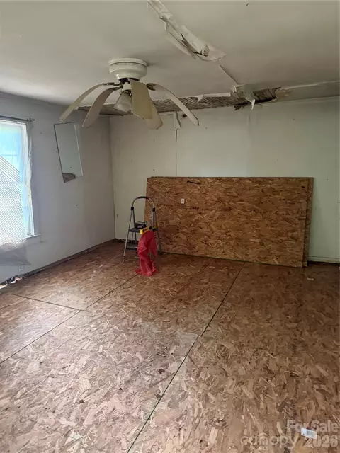 Bedroom - 122 Ranson Rd, Lancaster, SC 29720 photo 2 of 4