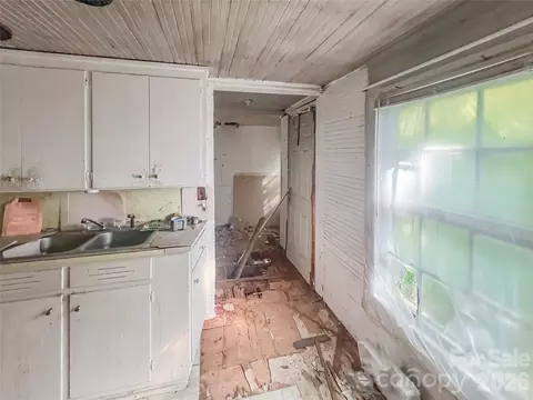 Entry Way - 122 Ranson Rd, Lancaster, SC 29720 photo 1 of 1