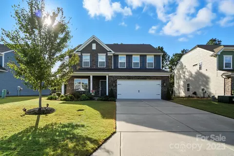 126 Walleye Ln, Troutman, NC 28166