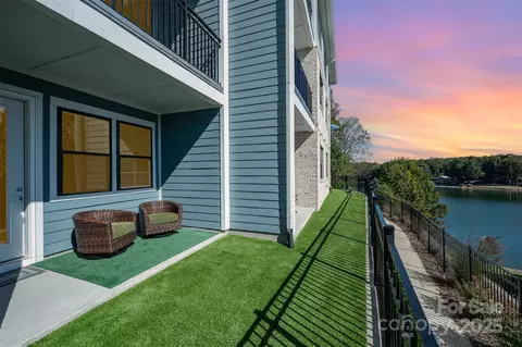 4455 Reed Creek 106 Dr #106, Sherrills Ford, NC 28673