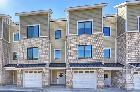 919 Cityscape Dr, Charlotte, NC 28205