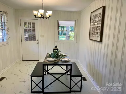 Dining - 1048 Tec Rd, Cheraw, SC 29520 photo 1 of 2
