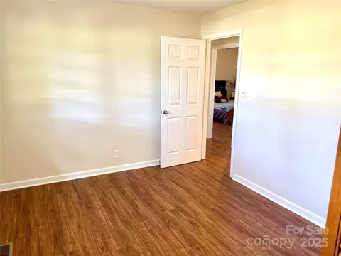 Bedroom - 1048 Tec Rd, Cheraw, SC 29520 photo 2 of 2