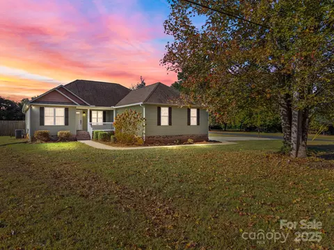 1090 Sides St, Rockwell, NC 28138