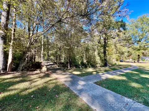 000 Riveroaks Ln, Lancaster, SC 29720 photo 6