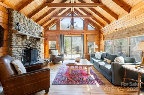 2000 Frozen Creek Rd, Brevard, NC 28712