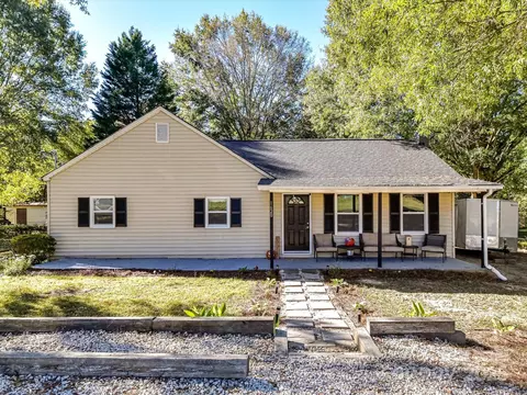 1620 Blueberry St, Mount Pleasant, NC 28124