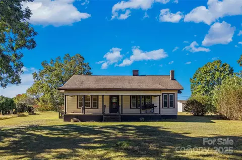 243 Love St, Mcconnells, SC 29726
