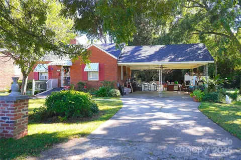 2206 Bancroft St, Charlotte, NC 28206