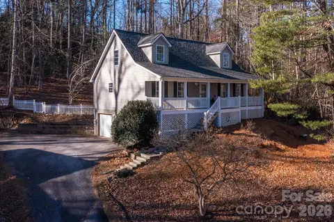 182 White Stone Ln, Hendersonville, NC 28791