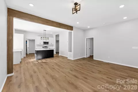 1000 Caldwell St, Statesville, NC 28677