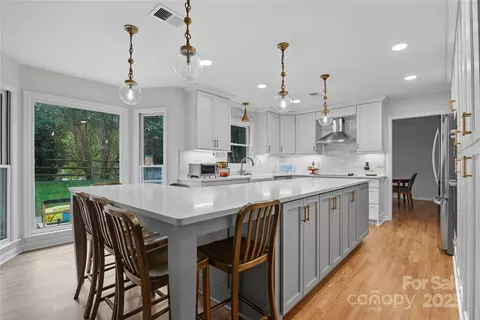 10109 Deer Spring Ln, Charlotte, NC 28210