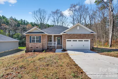 2915 Noritake 71 Trl #71, Albemarle, NC 28001