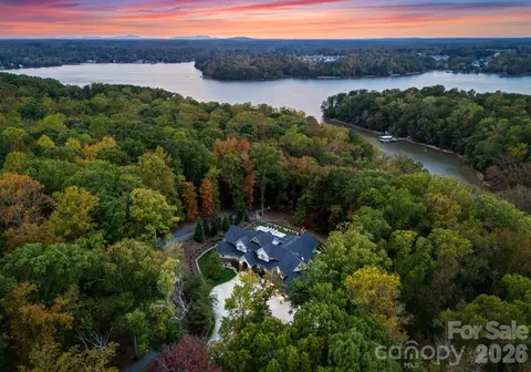 13400 Sage Thrasher Ln, Charlotte, NC 28278