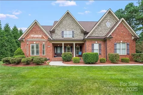 7801 Harlequin Dr, Greensboro, NC 27455