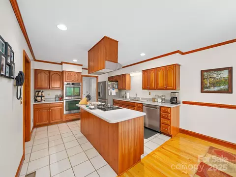 105 Bluebird Ln, Spruce Pine, NC 28777 photo 11