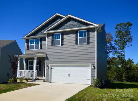 815 Adelston Ln, Asheville, NC 28804