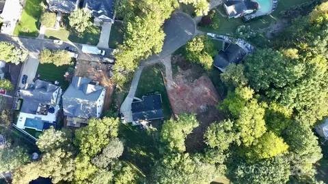 732 Shawnee Dr, Charlotte, NC 28209