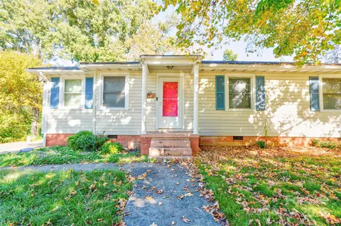 302 Houser St, Cherryville, NC 28021