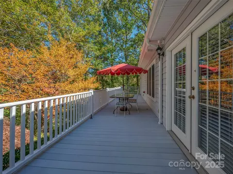 89 Memory Ln, Saluda, NC 28773 photo 32