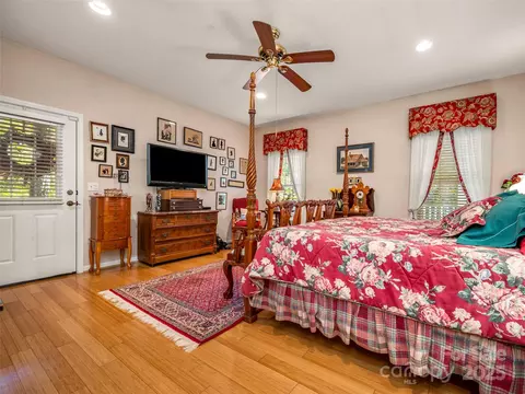 89 Memory Ln, Saluda, NC 28773 photo 12
