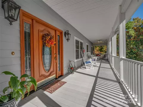 89 Memory Ln, Saluda, NC 28773 photo 3