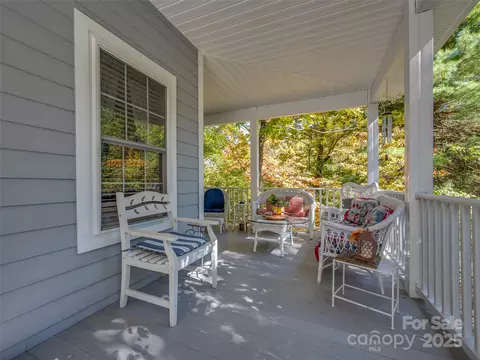 89 Memory Ln, Saluda, NC 28773 photo 4