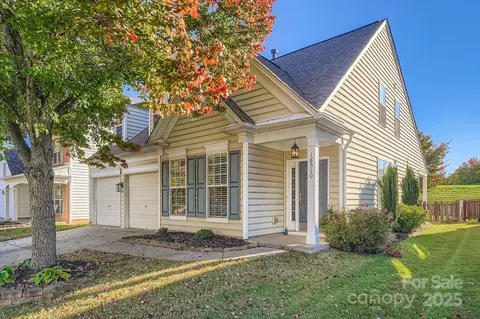 18510 Victoria Bay Dr, Cornelius, NC 28031