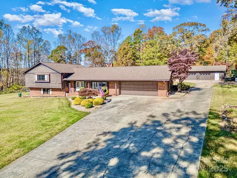 2844 Hickory Hwy, Statesville, NC 28677