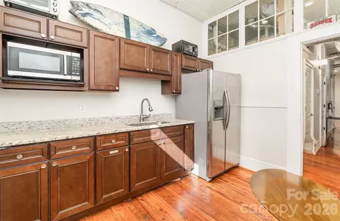Kitchen - 101 W Main St, Union, SC 29379 photo 2 of 3