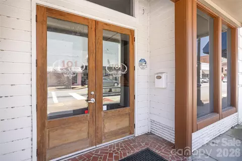 Exterior - 101 W Main St, Union, SC 29379 photo 3 of 6