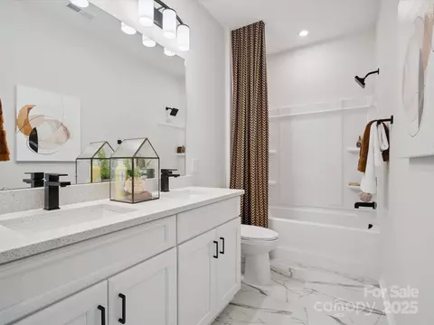 Bath - 611 Webster Ln, Cramerton, NC 28032 photo 2 of 2