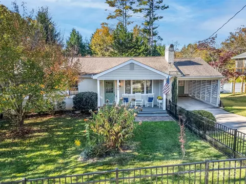 348 Wilson Dr, Brevard, NC 28712