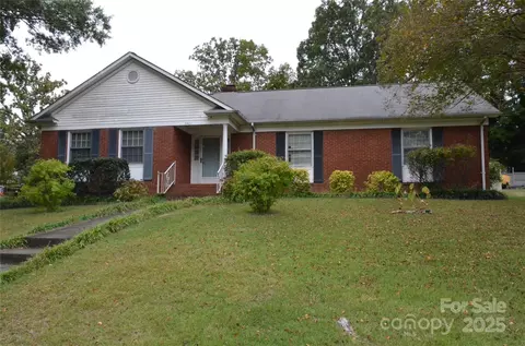 3401 Aspendale Ln, Charlotte, NC 28212