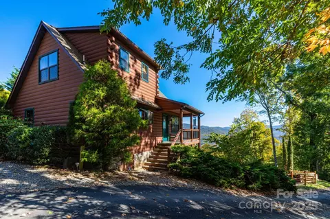 135 W Sky Cove Cir, Bryson City, NC 28713