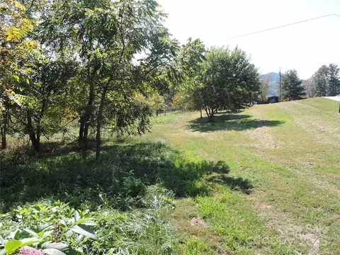 000 Eade Tract 1 Rd #TRACT 1, Etowah, NC 28729