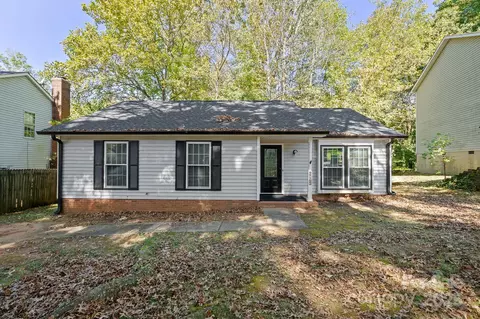 6836 Shiloh Ridge Ln, Charlotte, NC 28212