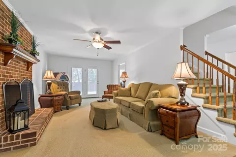 19603 Whilehaven Ct, Cornelius, NC 28031 photo 8
